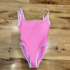 Lain Snow Ocean Isle One Piece in Pitaya